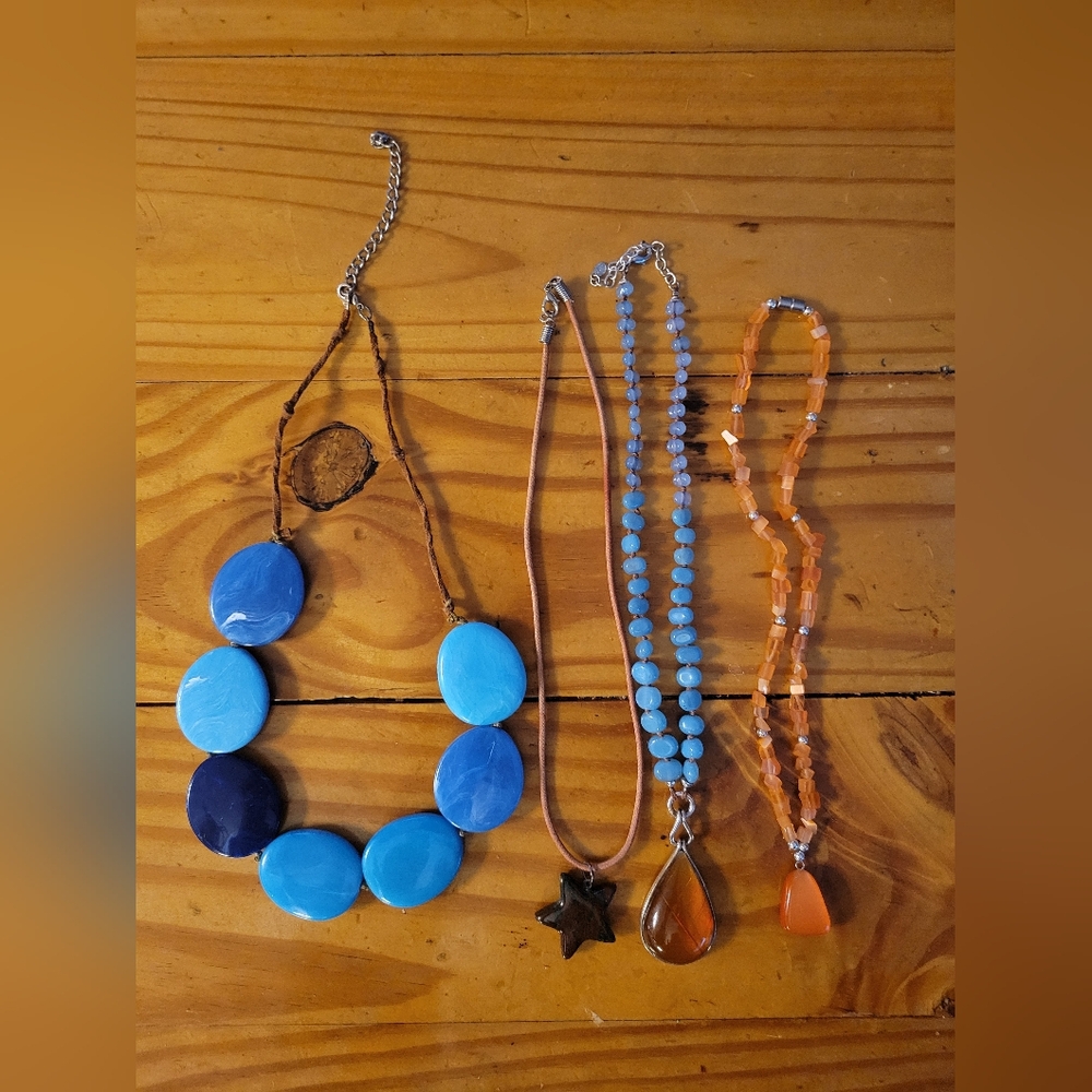 4 large Beaded‎ necklace very pretty and fun orange turquoise